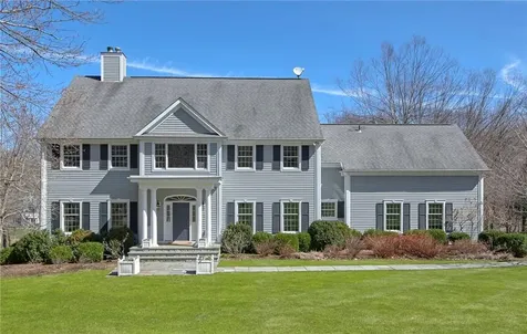24 Pebblebrook Way Chappaqua NY 10514