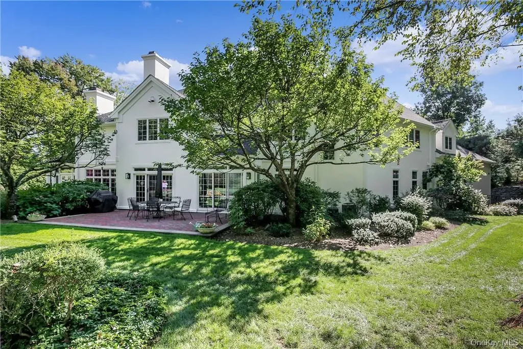 3 Old Woods Drive Harrison NY 10528