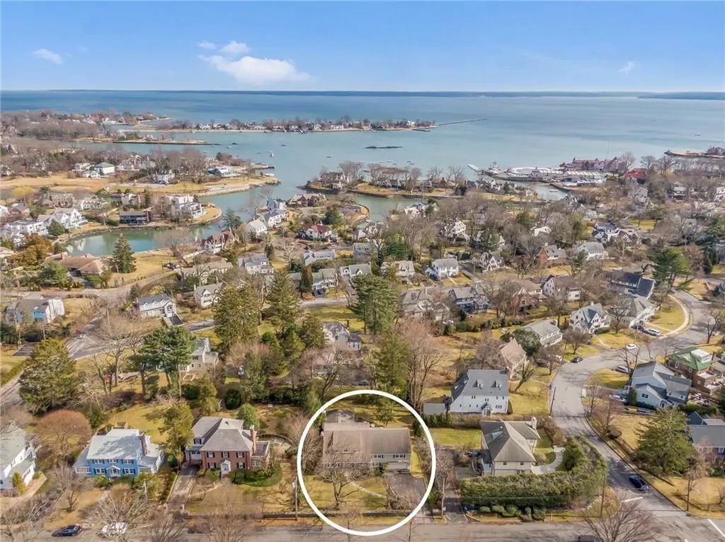 37 Locust Avenue Larchmont NY 10538