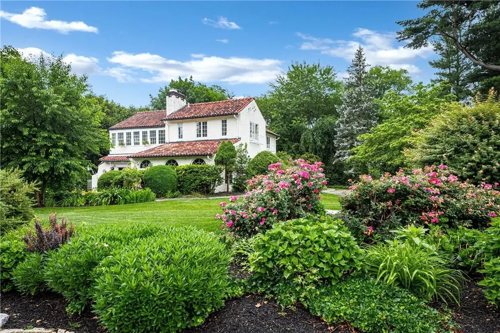 18 Hilltop Road Bronxville NY 10708