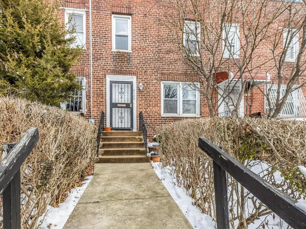 4120 Murdock Avenue Bronx NY 10466