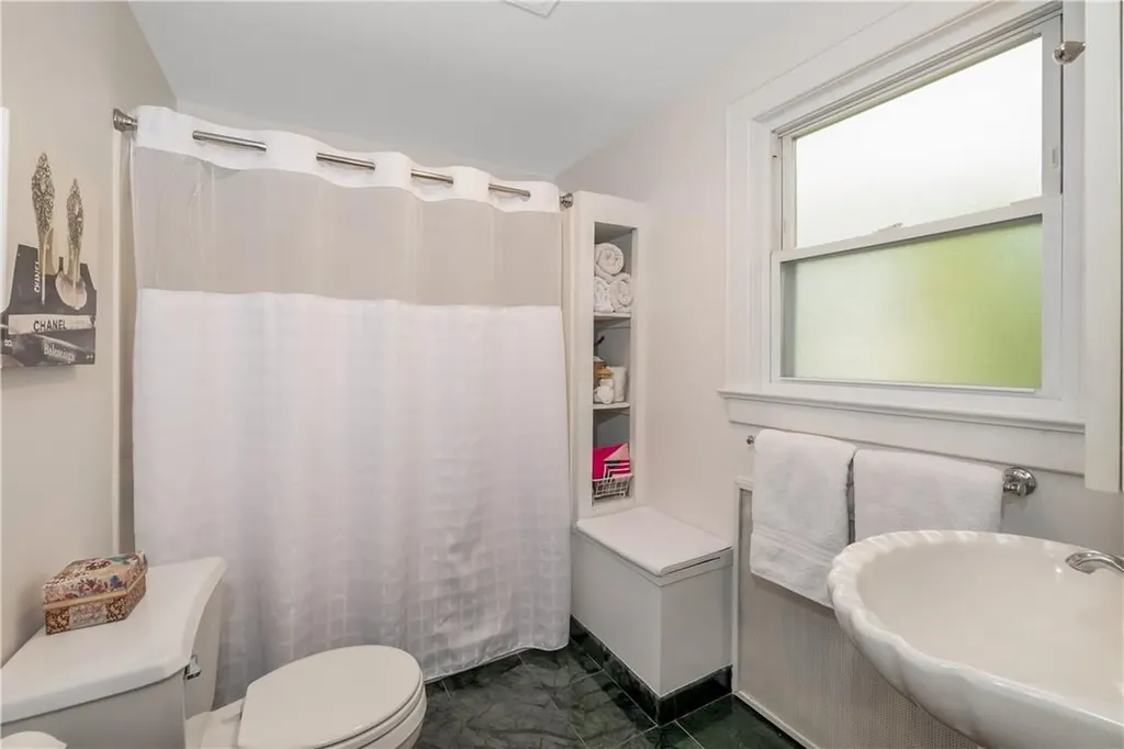 65 Old Middletown Road Pearl River NY 10965