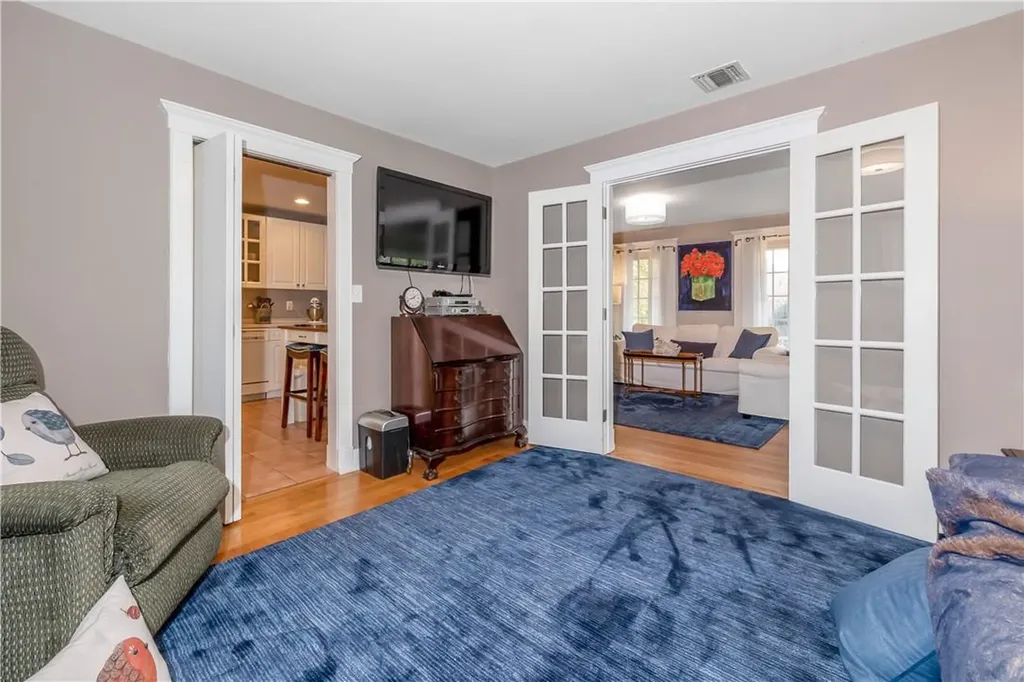 65 Old Middletown Road Pearl River NY 10965