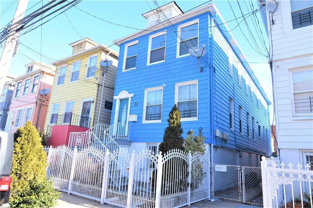 4218 Edson Avenue Bronx NY 10466