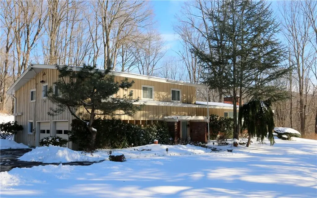 5 Sunrise Drive Putnam Valley NY 10579