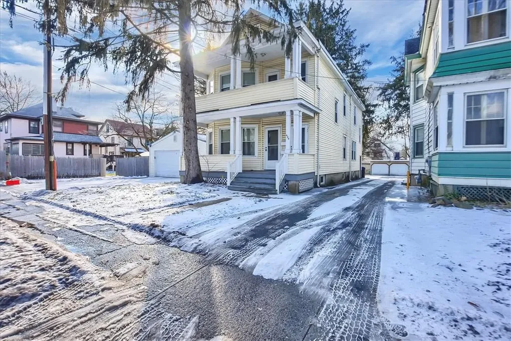 424 Baker Street Poughkeepsie NY 12603