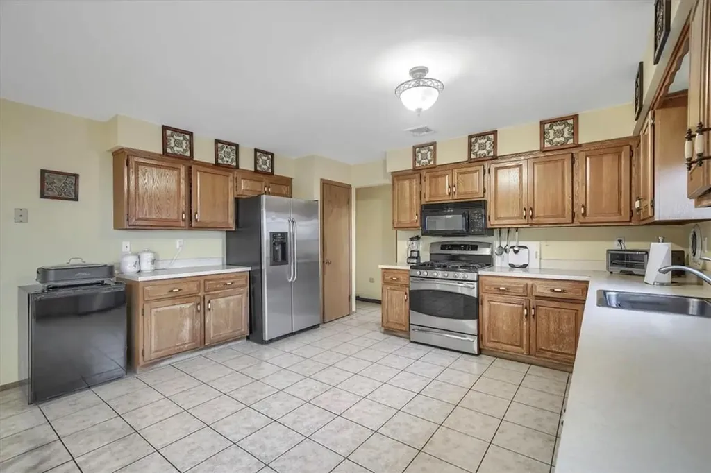 62 Walter Drive Stony Point NY 10980