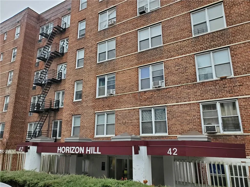 42 Pine Street Yonkers NY 10701