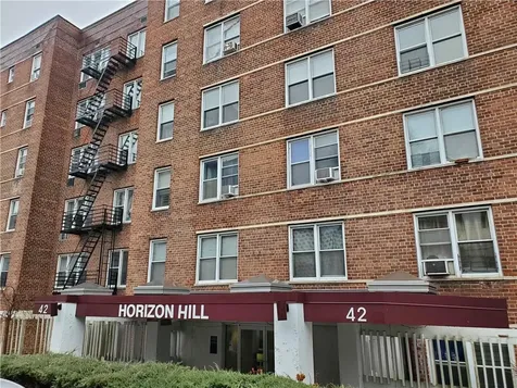 42 Pine Street Yonkers NY 10701