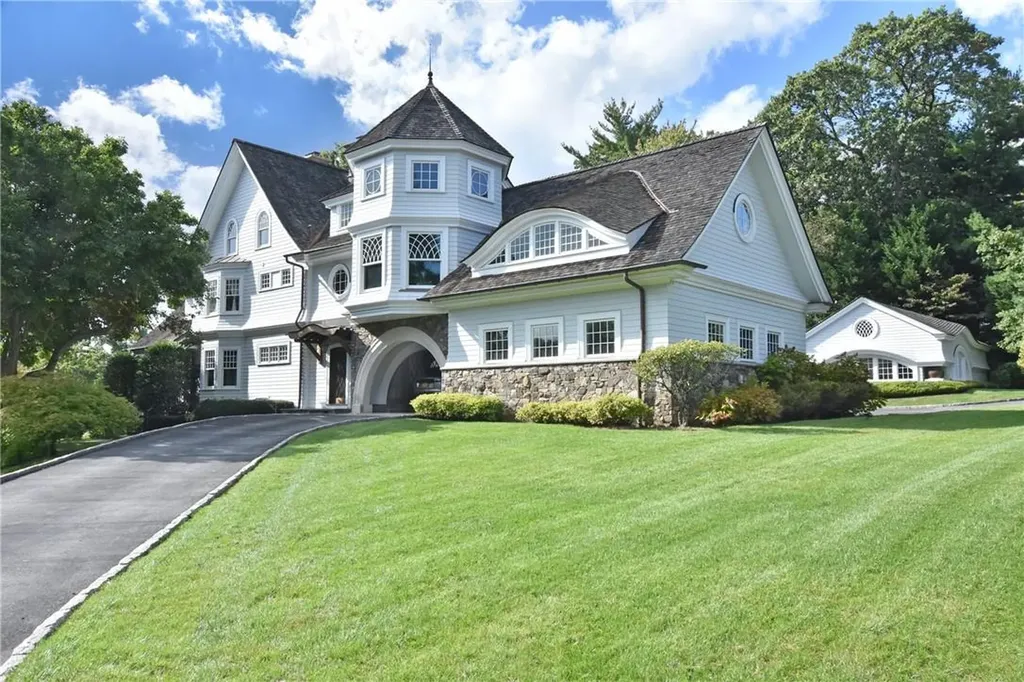 29 Witherbee Avenue Pelham NY 10803