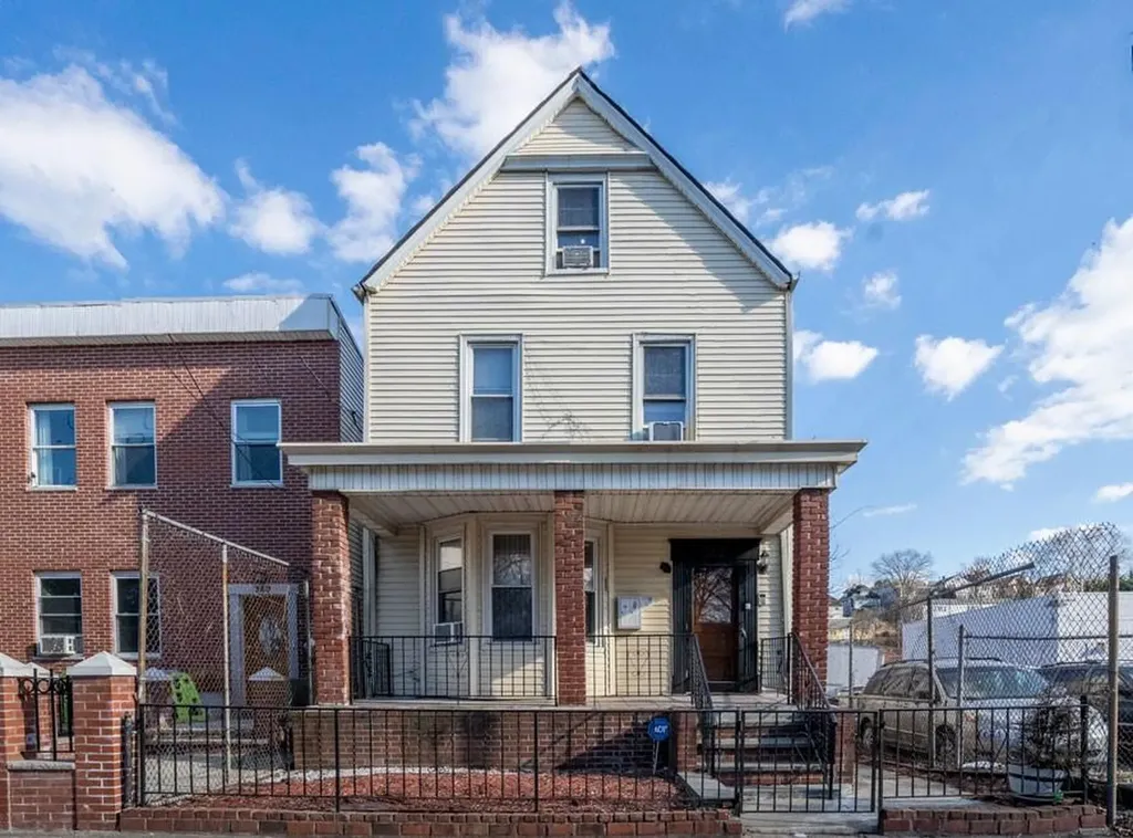 362 Riverdale Avenue Yonkers NY 10705