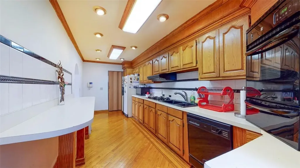362 Riverdale Avenue Yonkers NY 10705