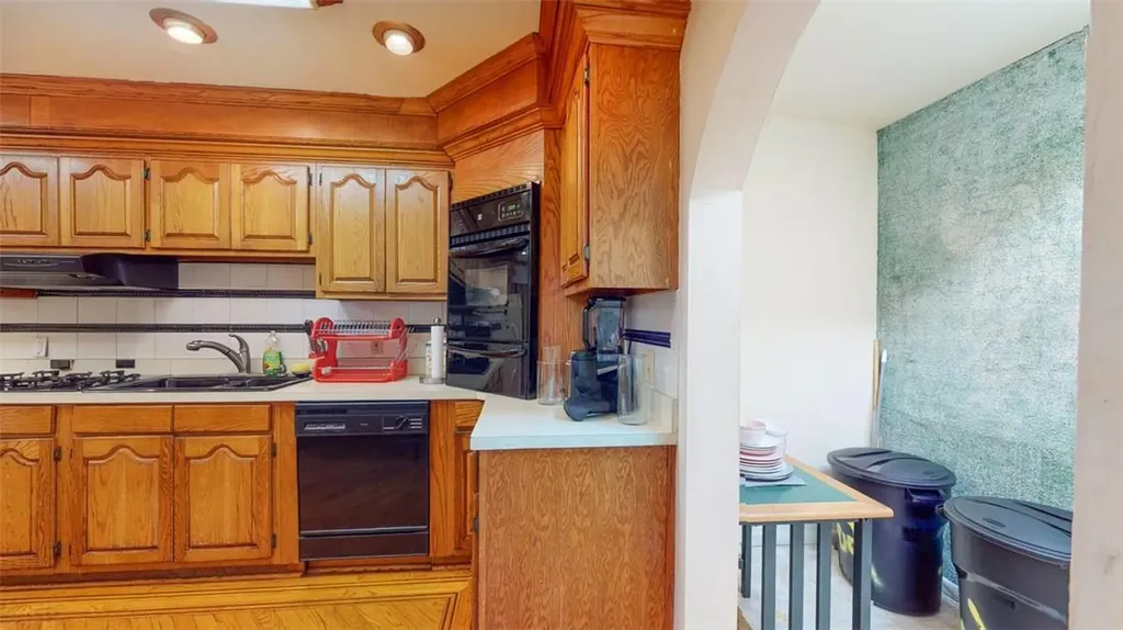 362 Riverdale Avenue Yonkers NY 10705