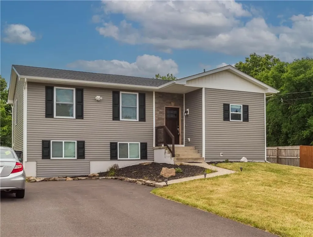 5 Amy Lane Middletown NY 10941