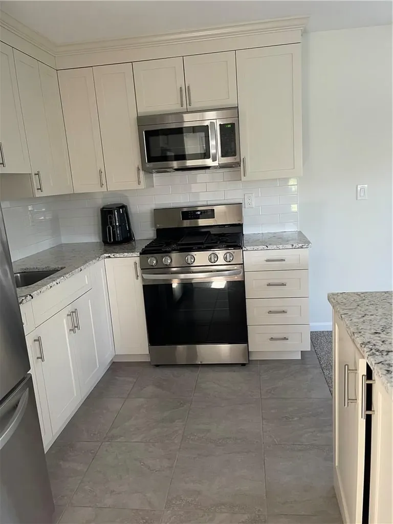 203 Brinsmade Avenue Bronx NY 10465