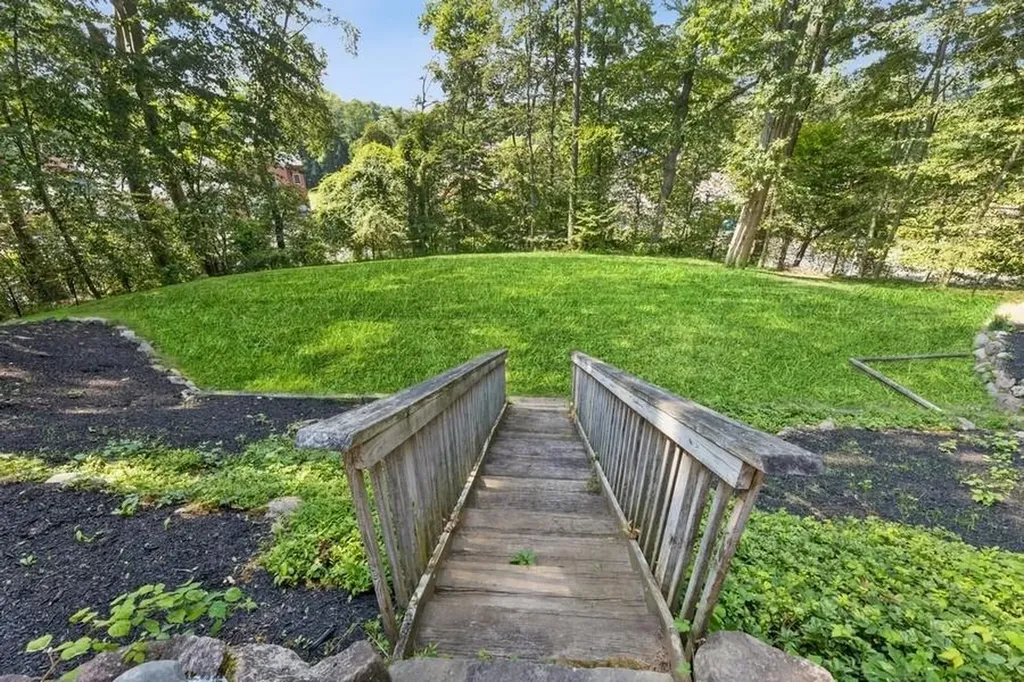14 Van Terrace Sparkill NY 10976