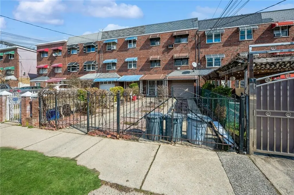 436 Olmstead Avenue Bronx NY 10473