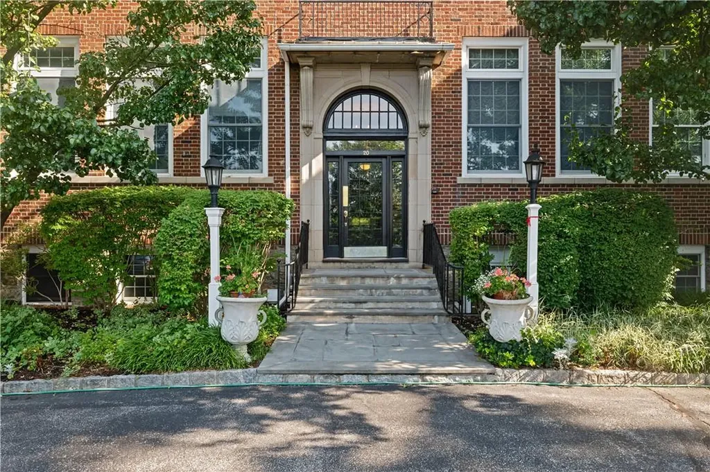 20 Whippoorwill Road E Armonk NY 10504
