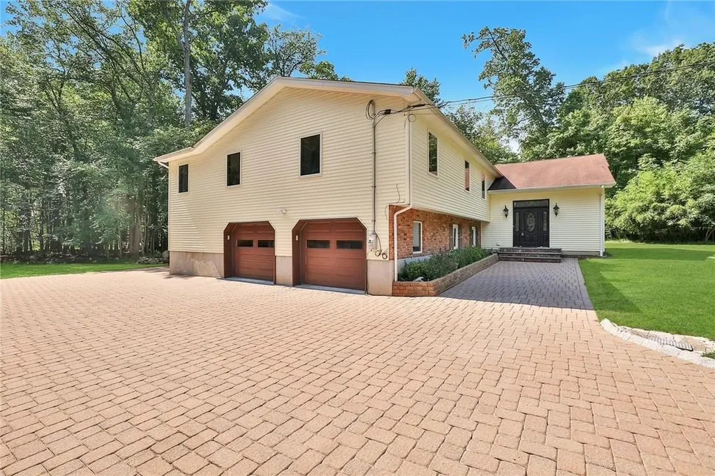 3 Mandarin Lane West Nyack NY 10994