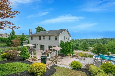 67 Jennifer Lane Mahopac NY 10541
