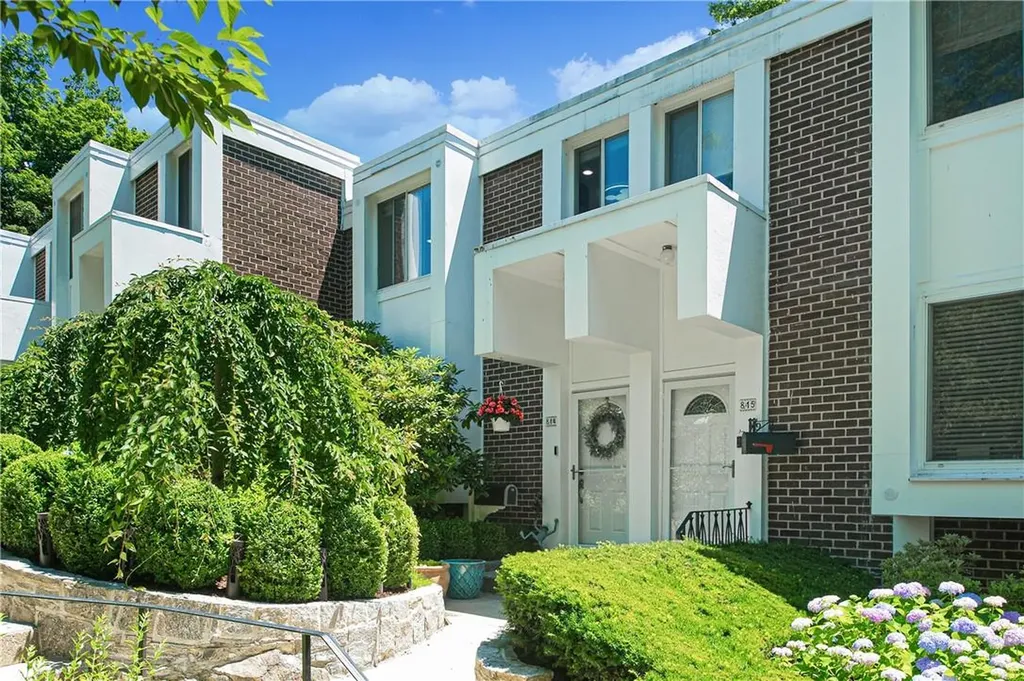 814 Colony Drive Hartsdale NY 10530