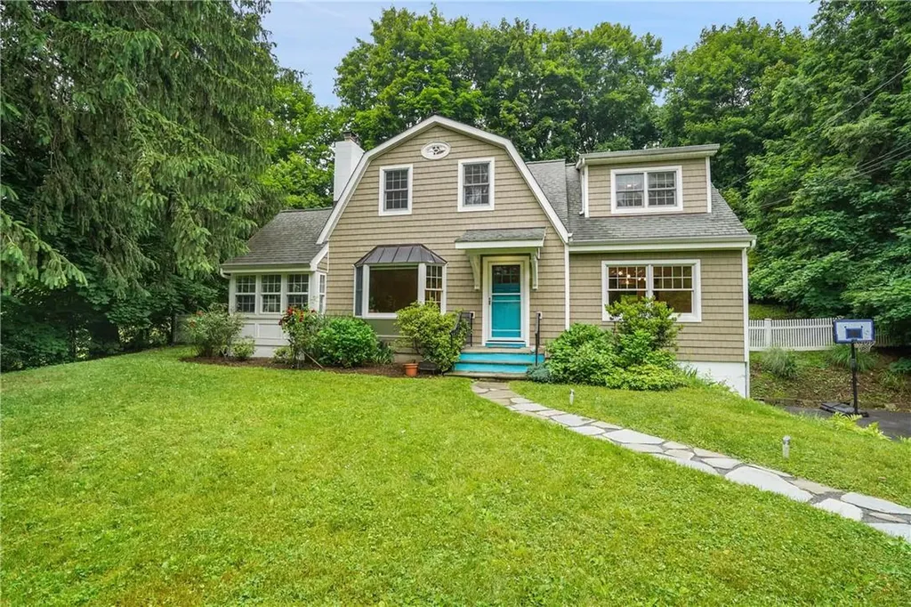 11 Lakeside Drive Katonah NY 10536