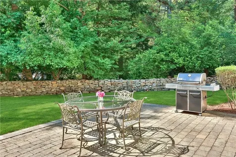 305 West Street White Plains NY 10605