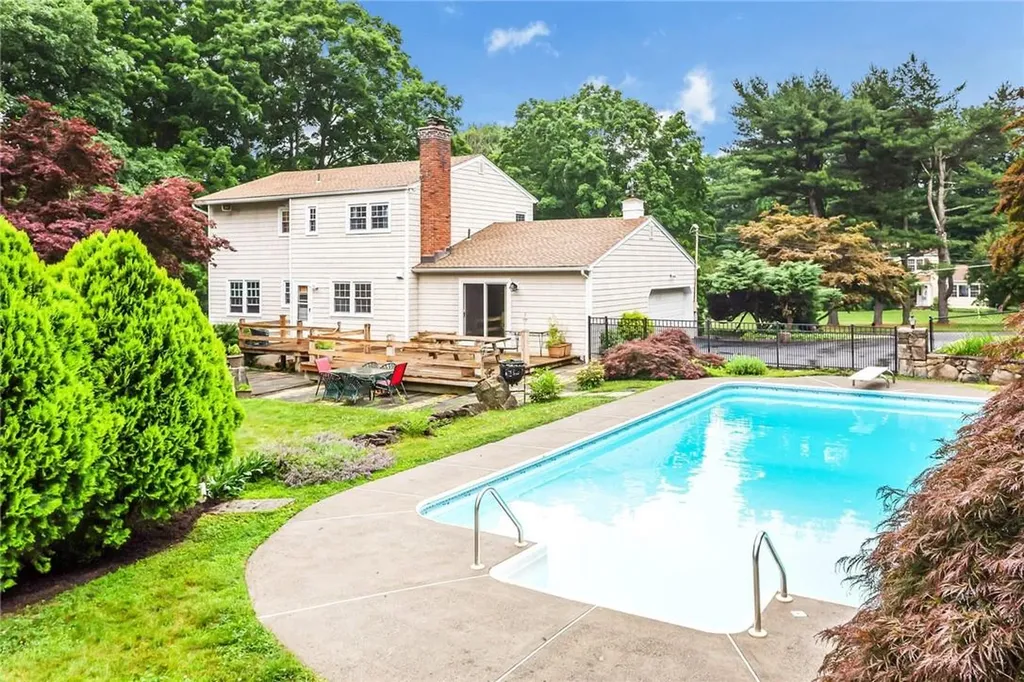 4 Cornwall Court Katonah NY 10536