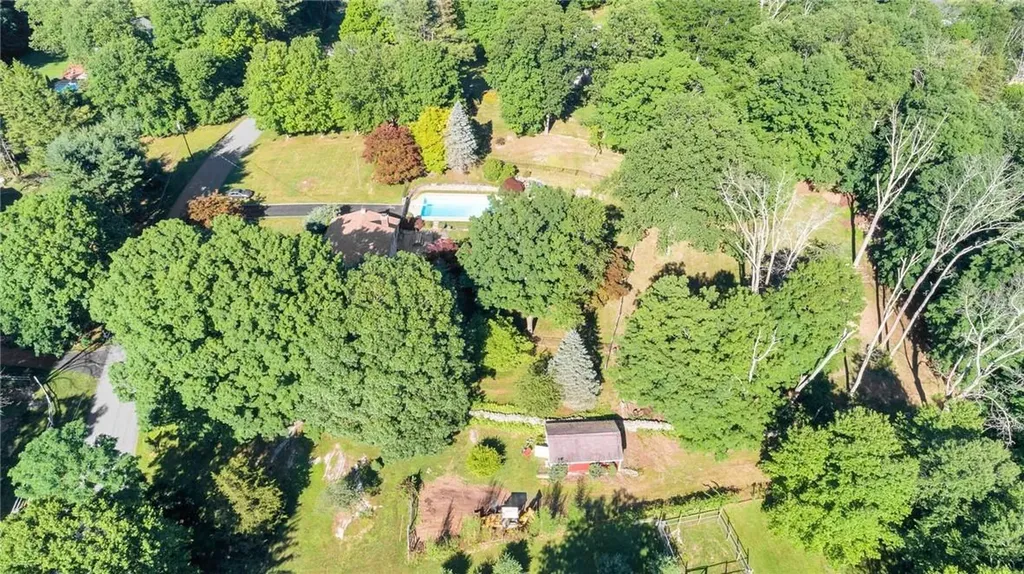 4 Cornwall Court Katonah NY 10536