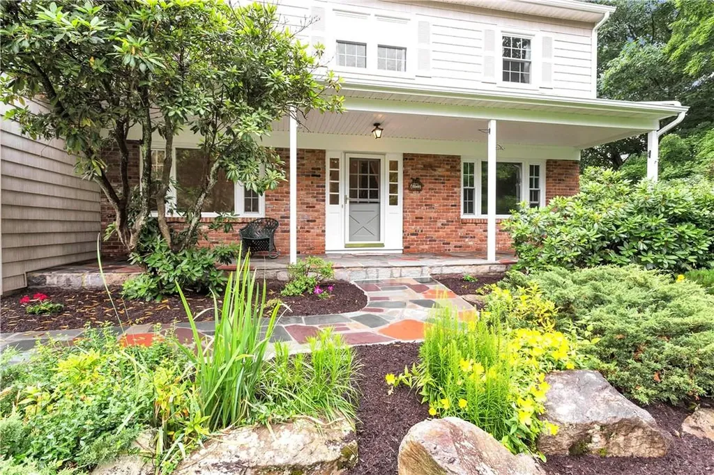 4 Cornwall Court Katonah NY 10536