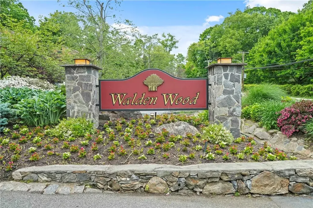 100 Round Hill Road Dobbs Ferry NY 10522