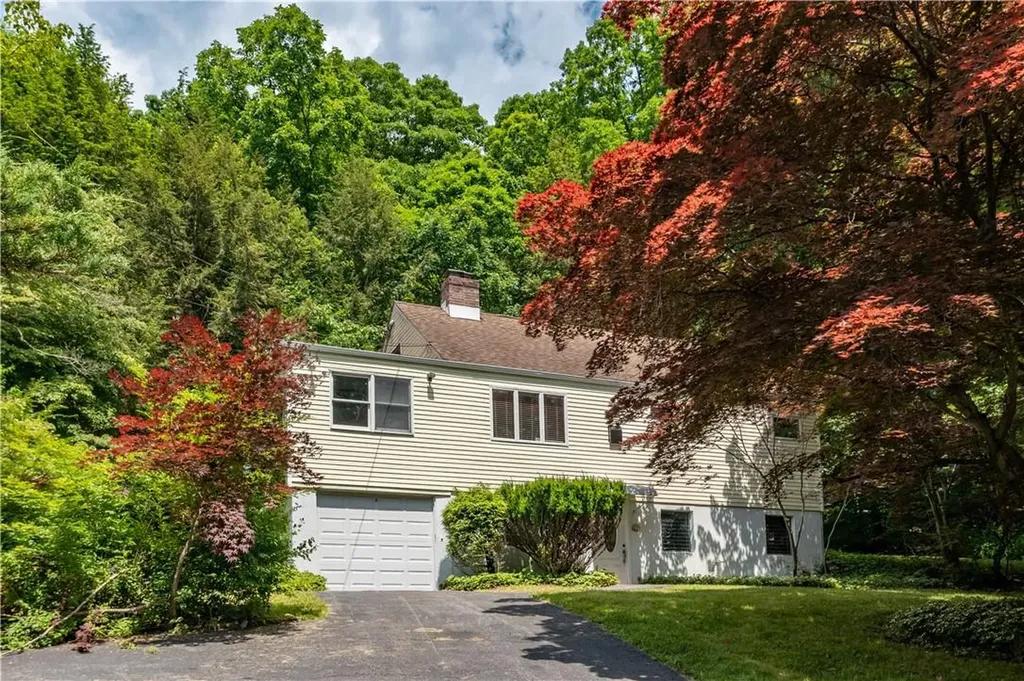 19 Glenna Drive Carmel NY 10512