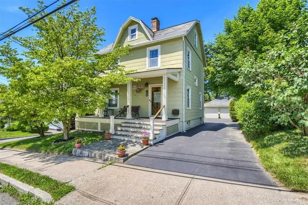 732 Frost Avenue Peekskill NY 10566