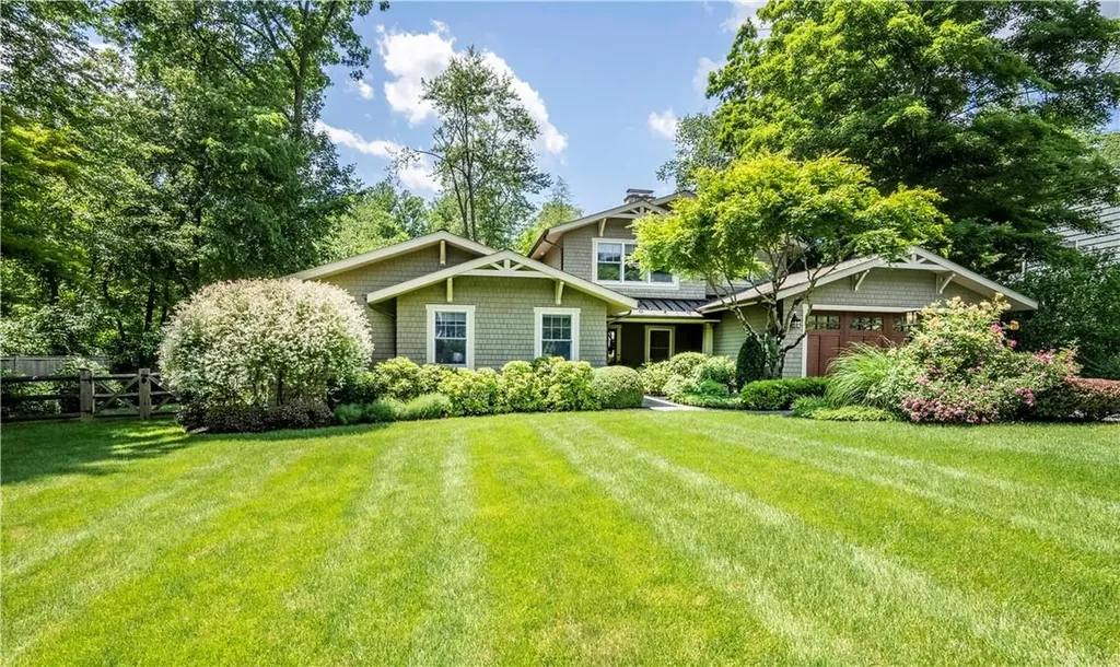 34 Hollow Oak Road Chappaqua NY 10514