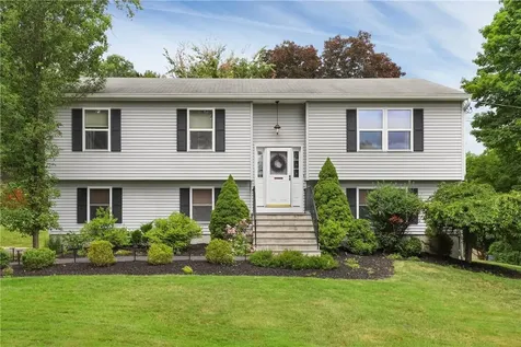 3571 Cooper Street Mohegan Lake NY 10547