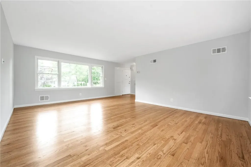 16 Bonwit Road Rye Brook NY 10573