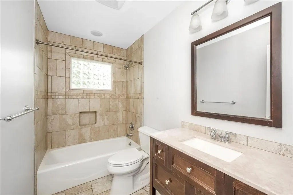 16 Bonwit Road Rye Brook NY 10573