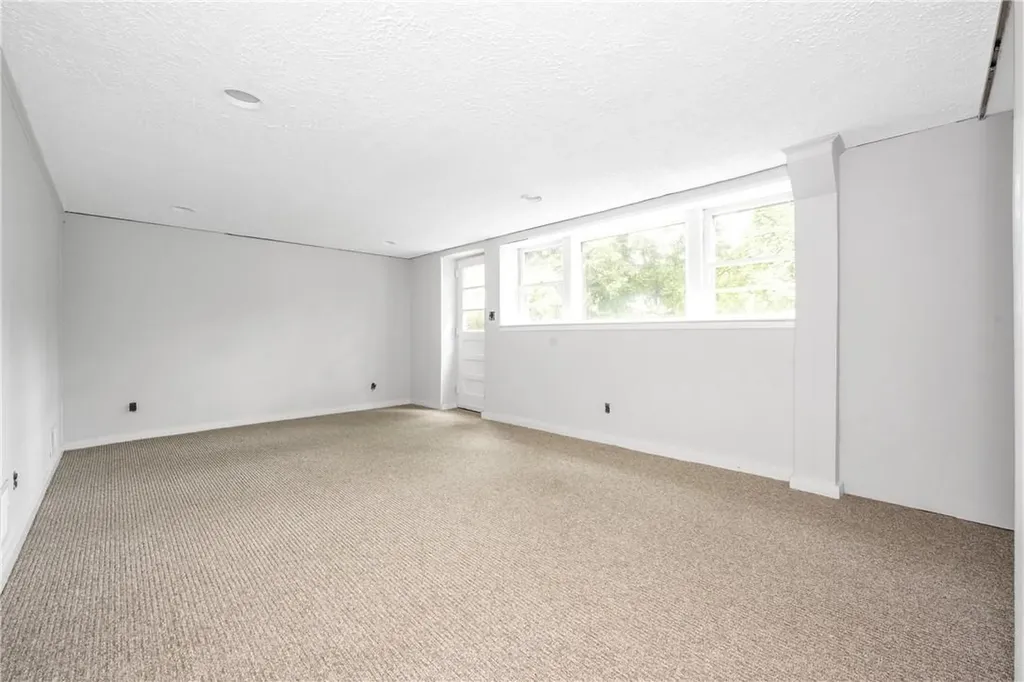 16 Bonwit Road Rye Brook NY 10573