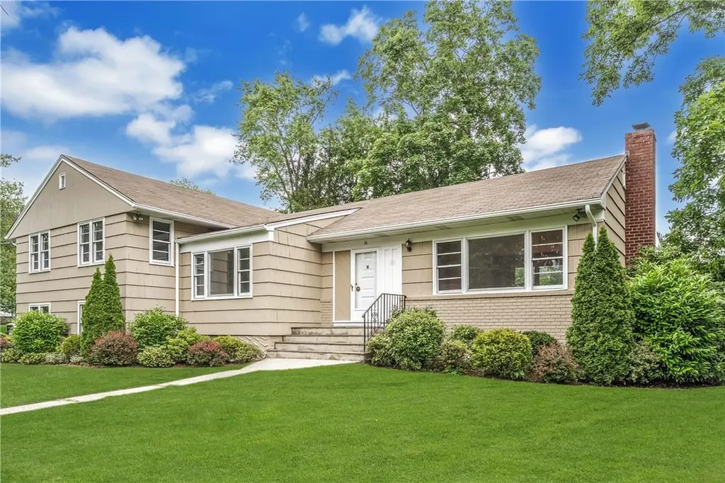 16 Bonwit Road Rye Brook NY 10573
