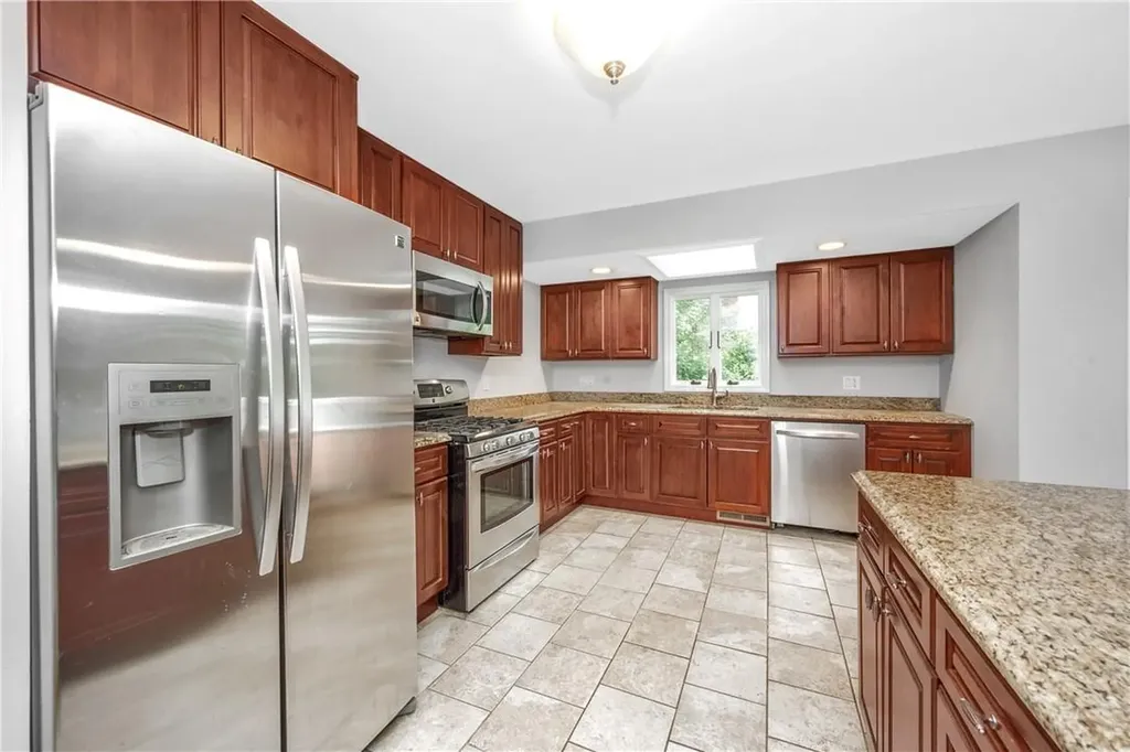 16 Bonwit Road Rye Brook NY 10573
