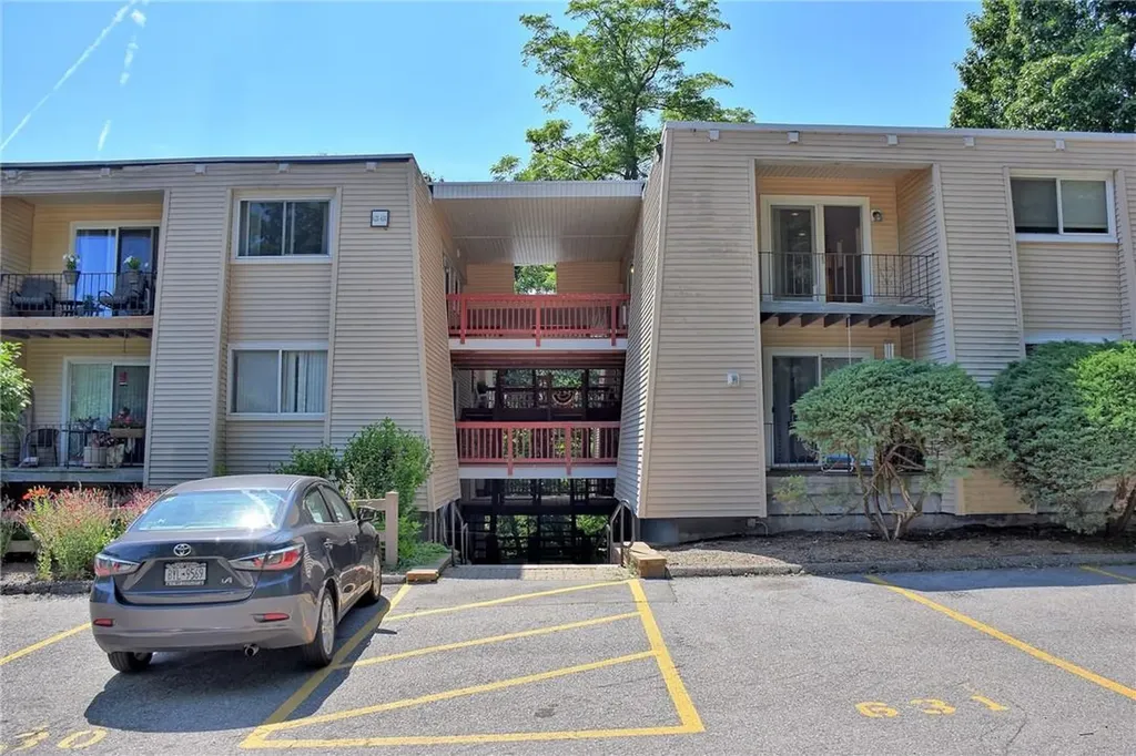 631 Fox Run Lane Carmel NY 10512