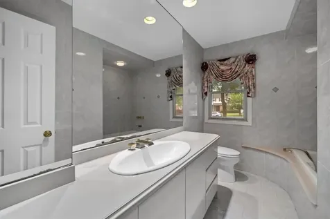 17 Sundbury Drive New City NY 10956