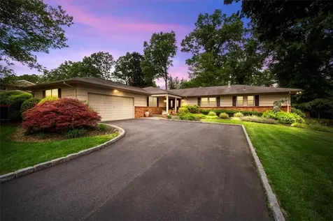 17 Sundbury Drive New City NY 10956