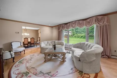 17 Sundbury Drive New City NY 10956