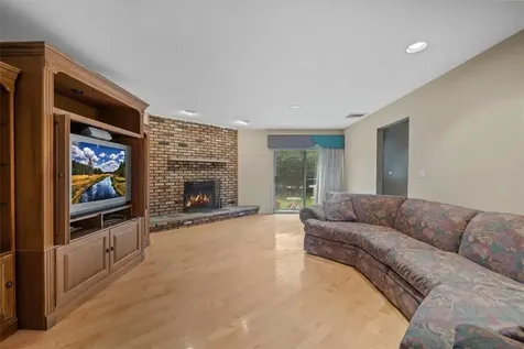 17 Sundbury Drive New City NY 10956