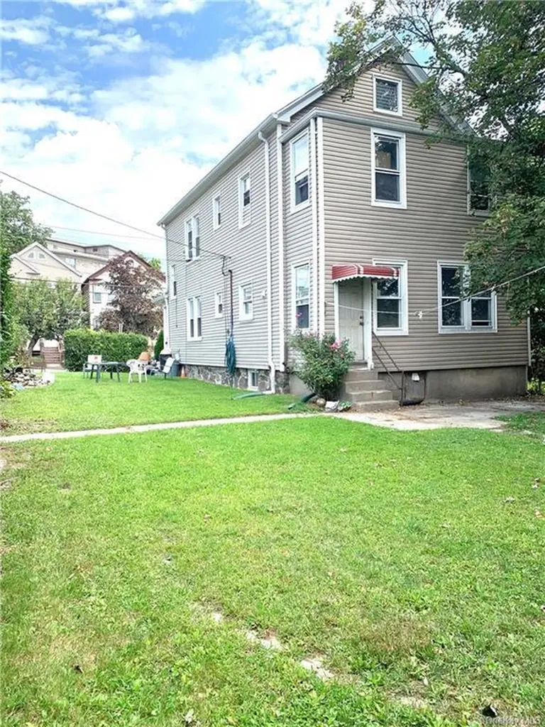 132 Convent Place Yonkers NY 10703