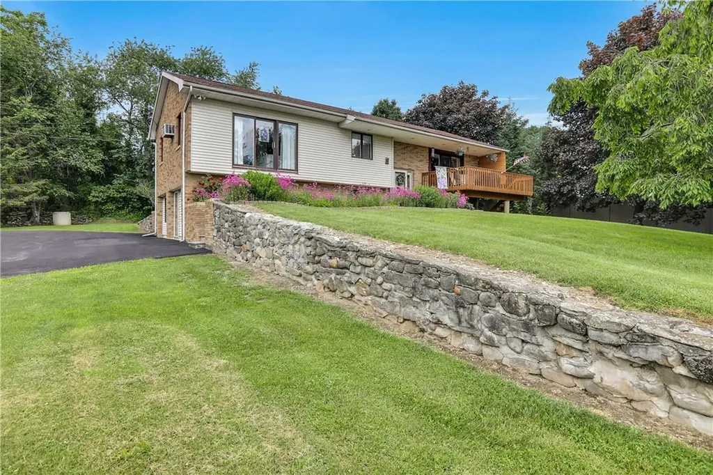 101 Ridge Road Marlboro NY 12542