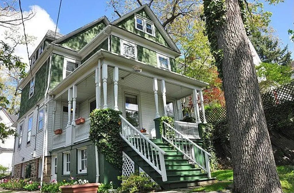 439 Park Hill Avenue Yonkers NY 10705