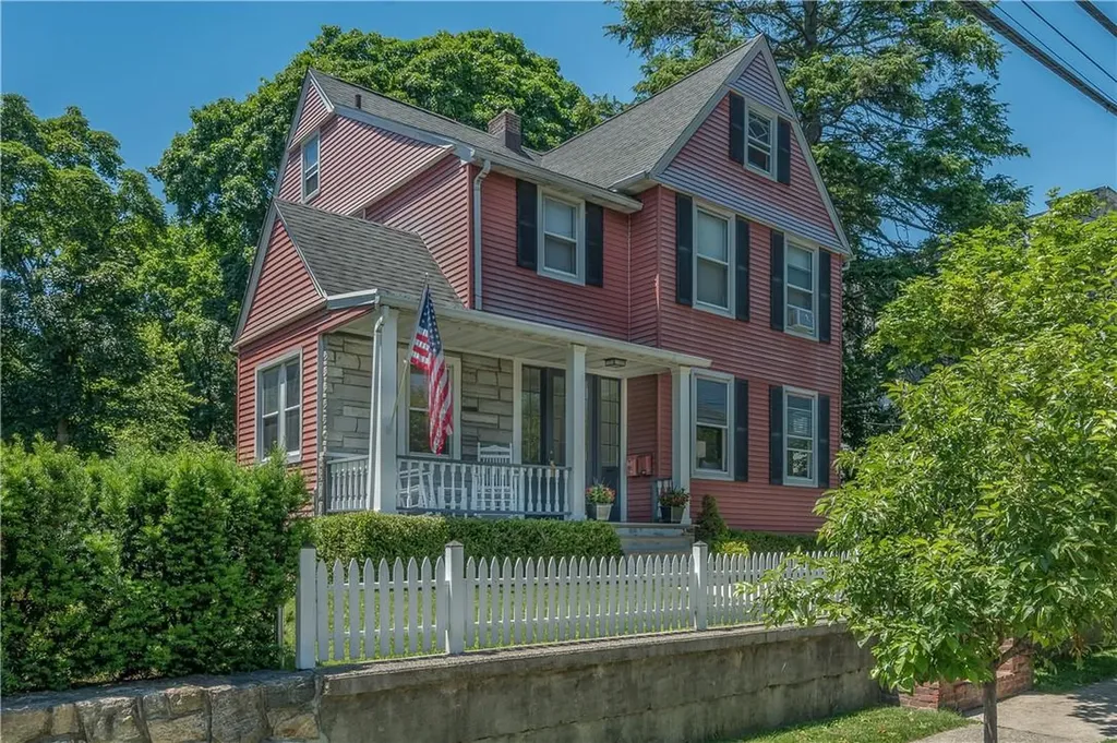 446 Beach Avenue Mamaroneck NY 10543