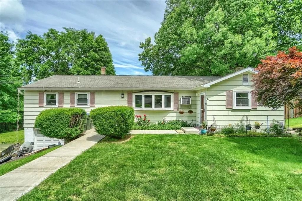 1 Pecos Court Monroe NY 10950
